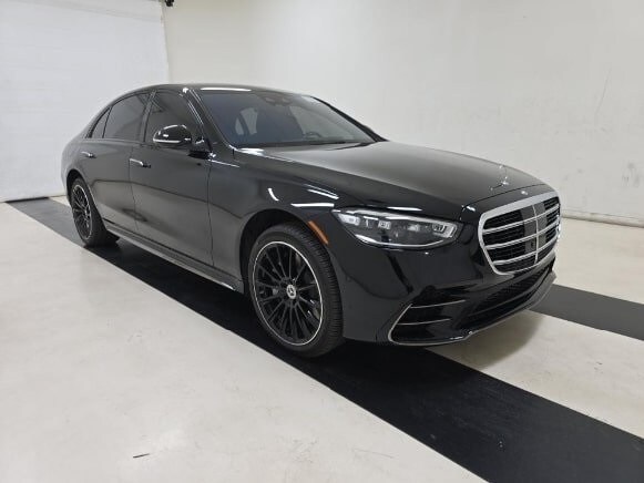 2024 Mercedes Benz S 580e 4MATIC photo 4