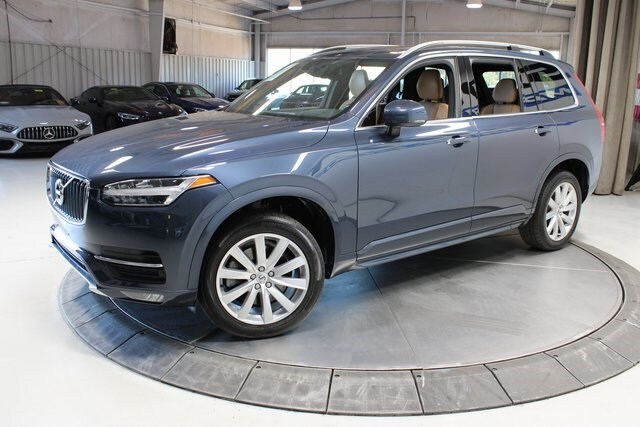 2018 Volvo XC90 T6 AWD Momentum photo 4