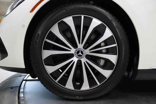 2023 Mercedes-Benz EQE Base - Photo 29