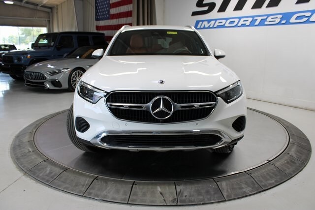 2023 Mercedes Benz GLC 300 photo 3