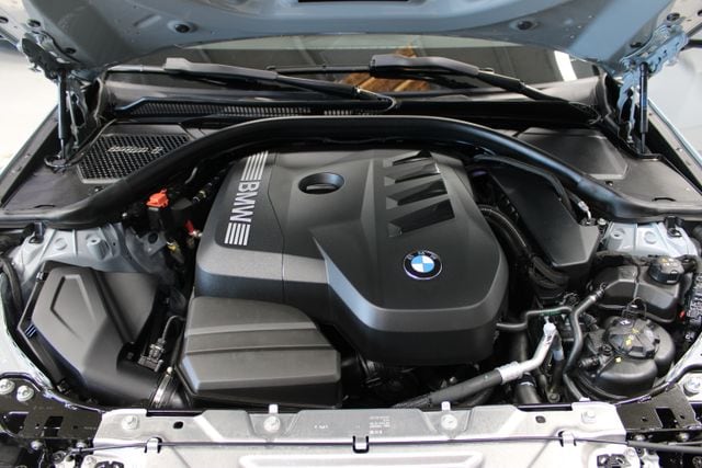 2026 BMW 3 Series 330i - Photo 31