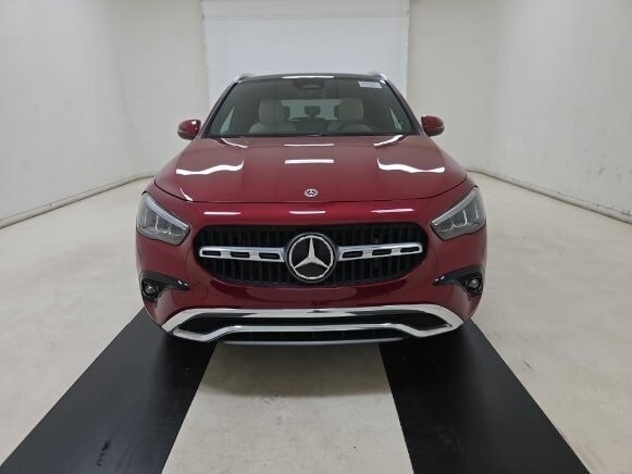 2024 Mercedes Benz GLA 250 photo 3