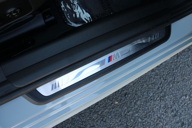 2026 BMW 3 Series 330i - Photo 22