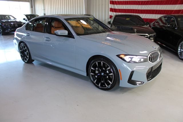 2026 BMW 3 Series 330i - Photo 42