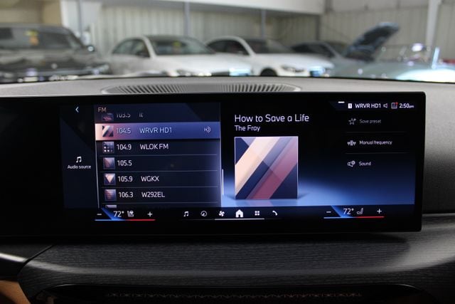 2026 BMW 3 Series 330i - Photo 25