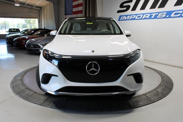 2023 Mercedes Benz EQS SUV 450 photo 3