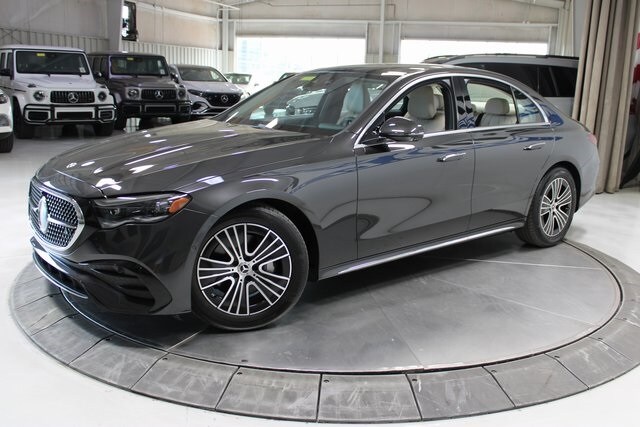 2024 Mercedes Benz E 350 4MATIC photo 4