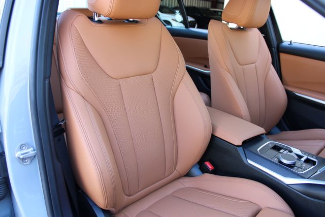 2026 BMW 3 Series 330i - Photo 13