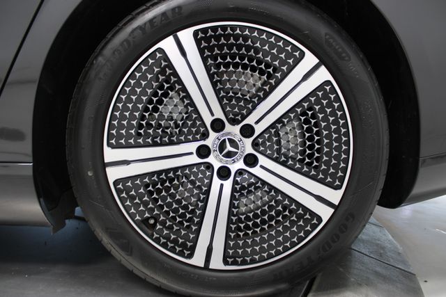 2023 Mercedes-Benz EQS Base - Photo 32