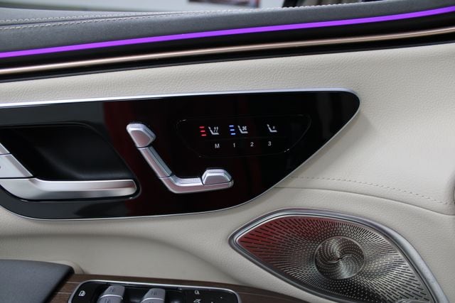 2023 Mercedes-Benz EQS SUV Base - Photo 20