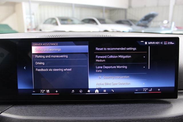 2026 BMW 3 Series 330i - Photo 29