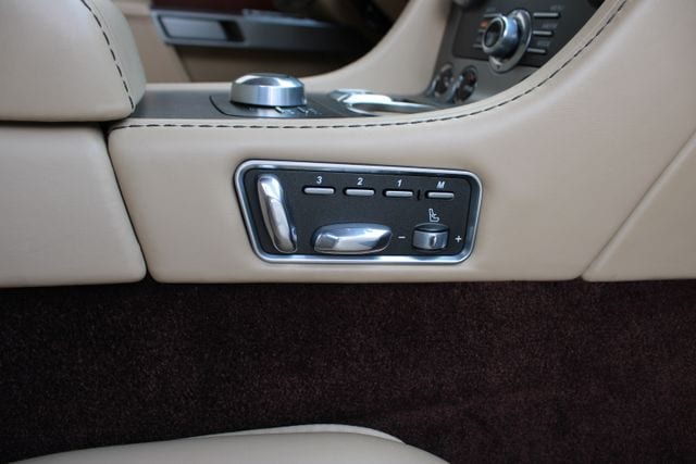 2012 Aston Martin Rapide Base - Photo 22