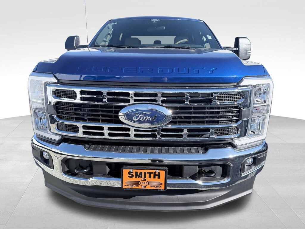 2026 Ford F-250 XLT photo 2