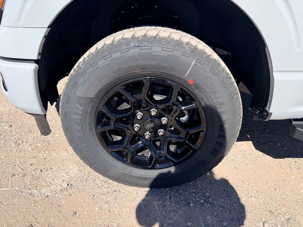 2026 Ford F-150 XLT photo 3