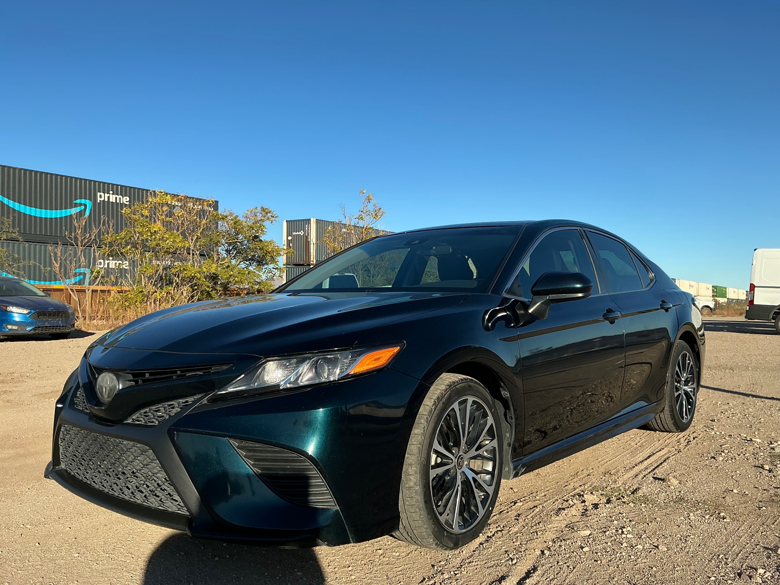 2020 Toyota Camry SE's photo