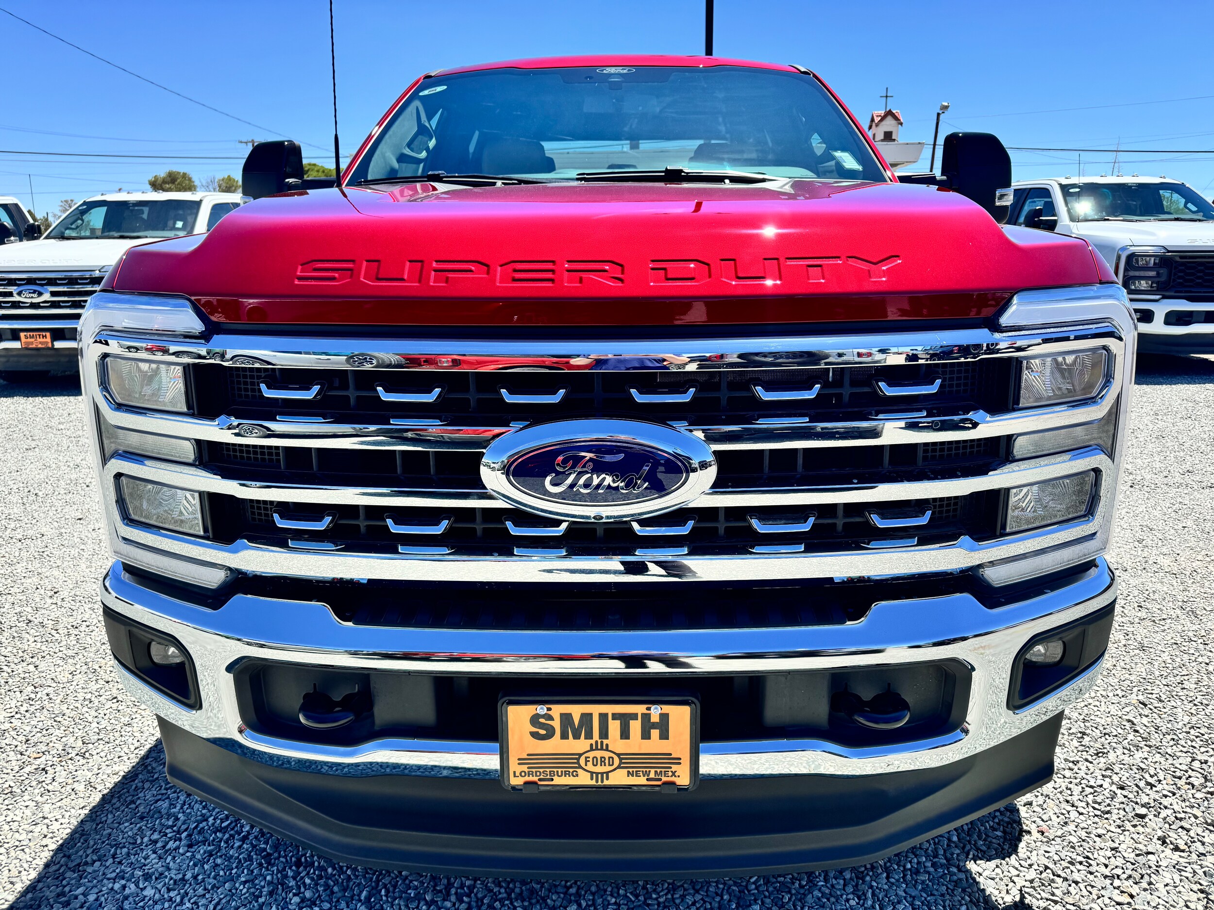 2025 Ford F-250 Lariat photo 2