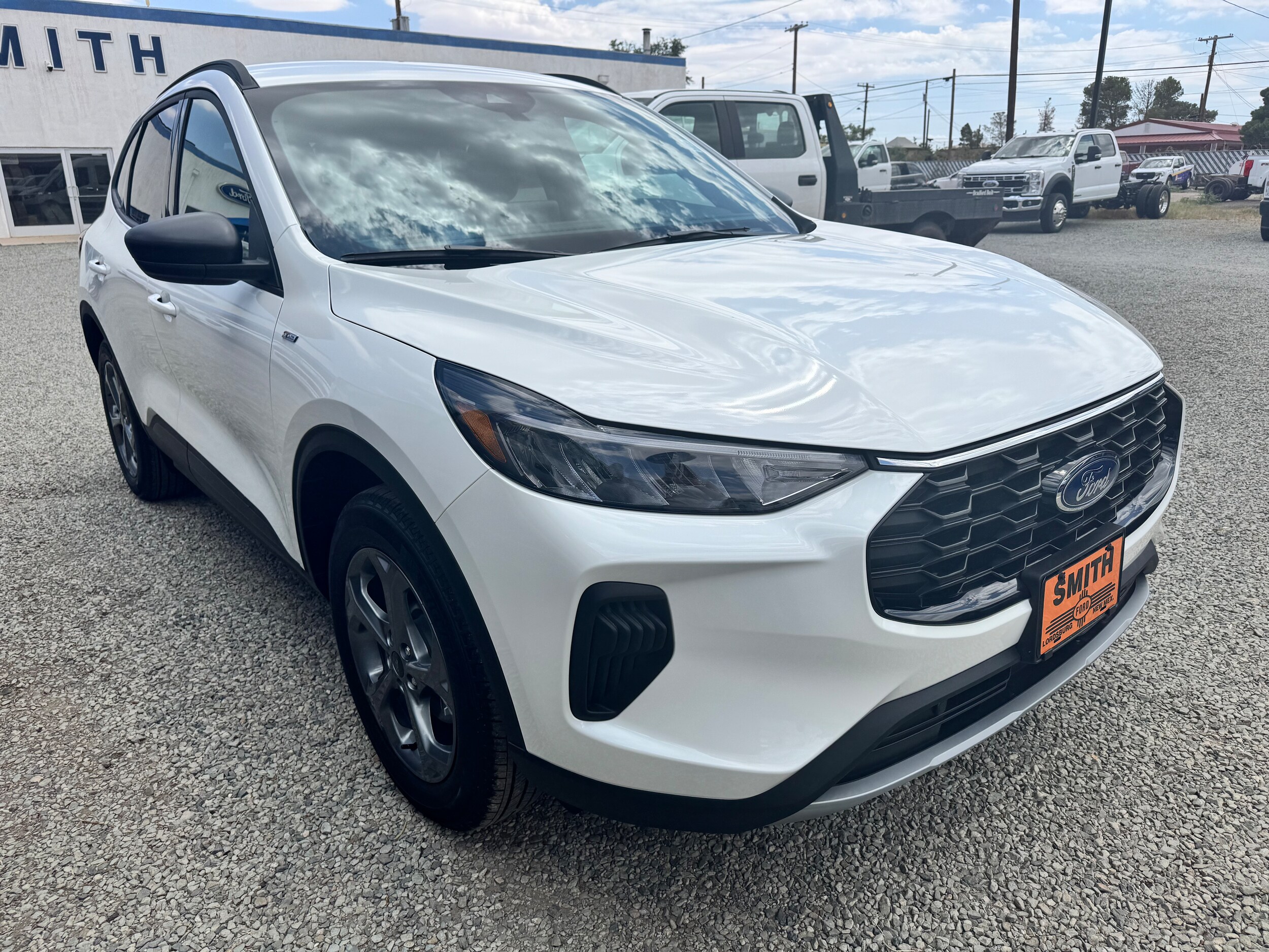 2025 Ford Escape ST-Line photo 3