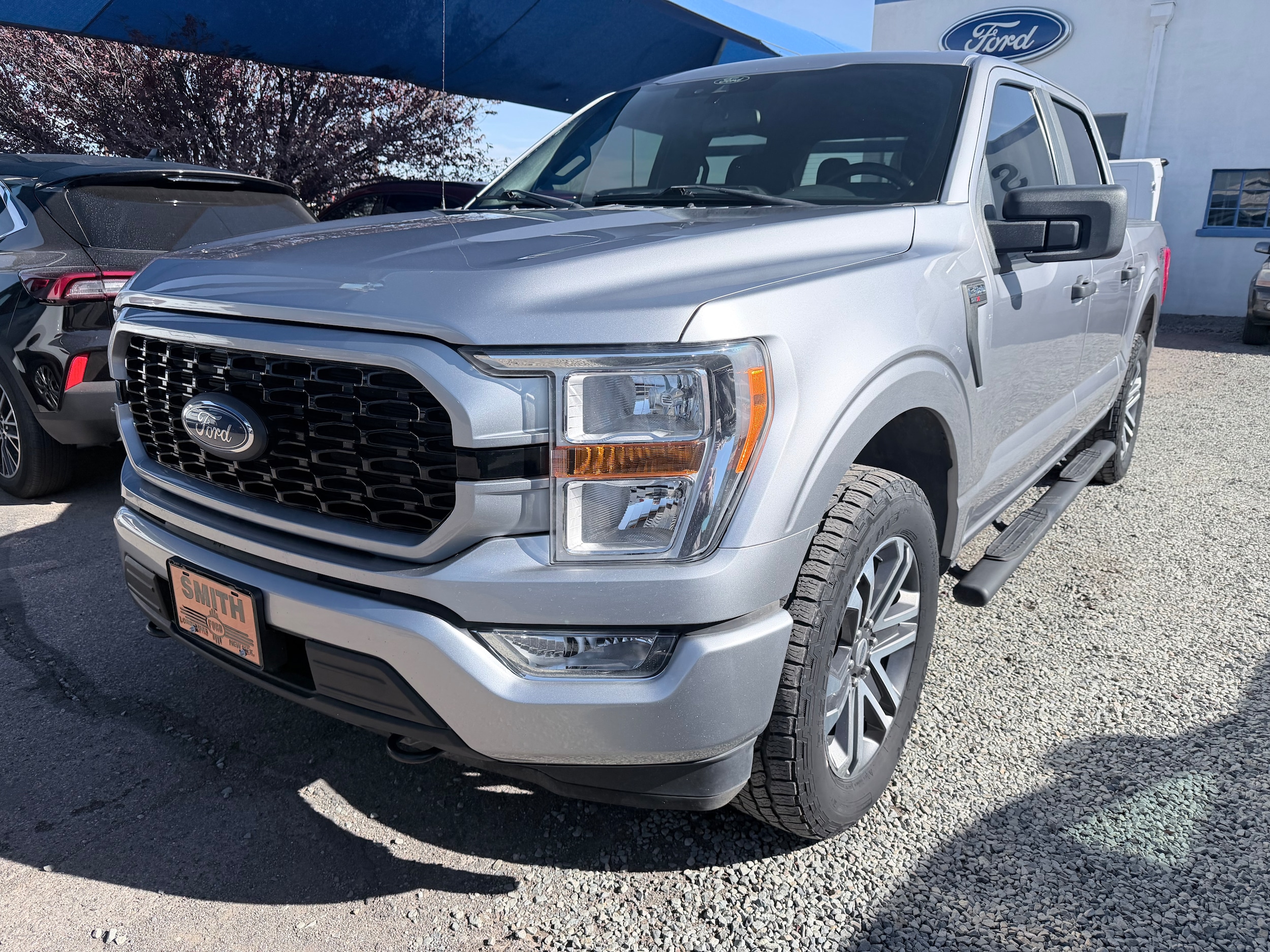 2021 Ford F-150 XL's photo