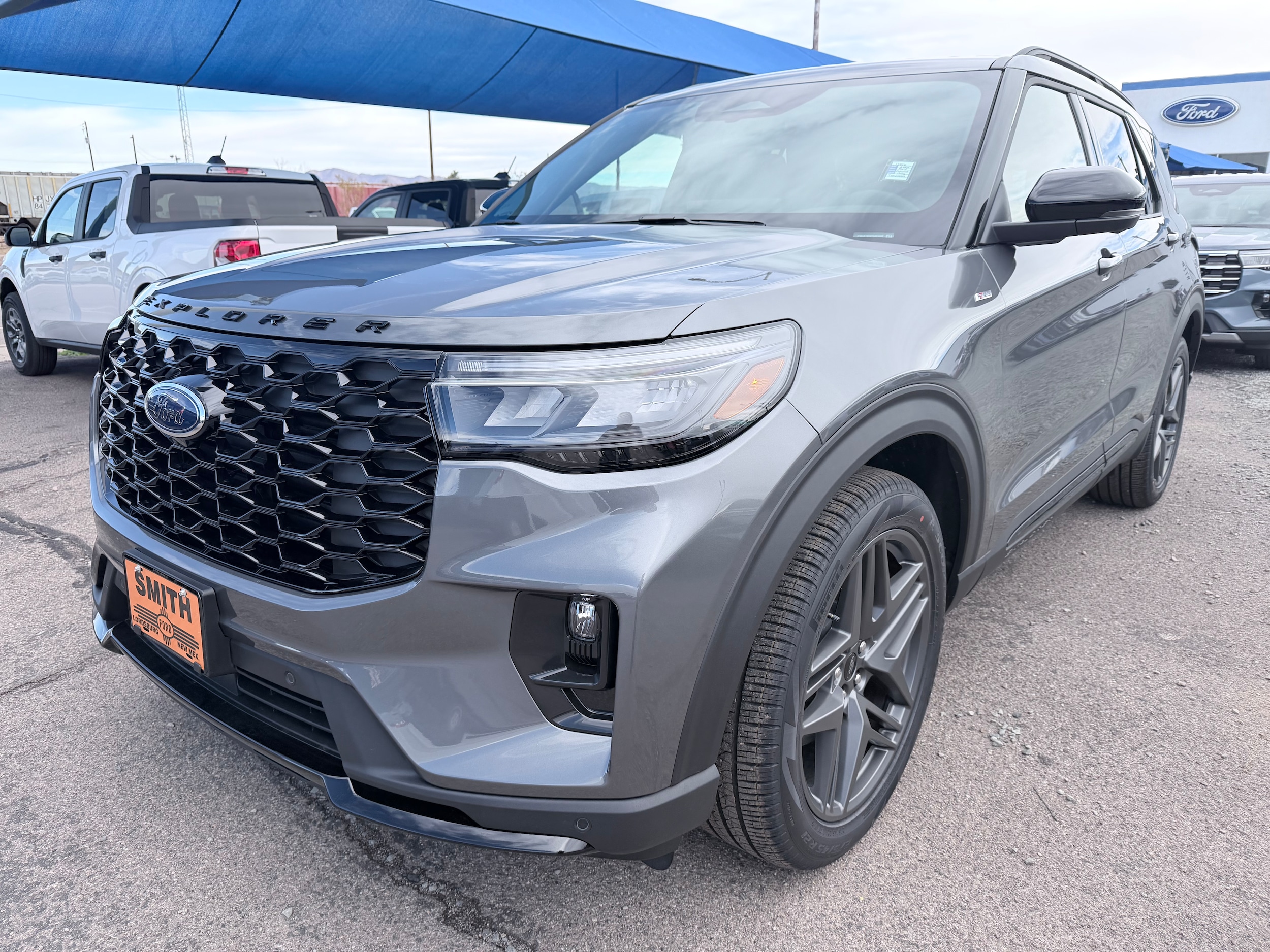 2026 Ford Explorer ST-LINE's photo