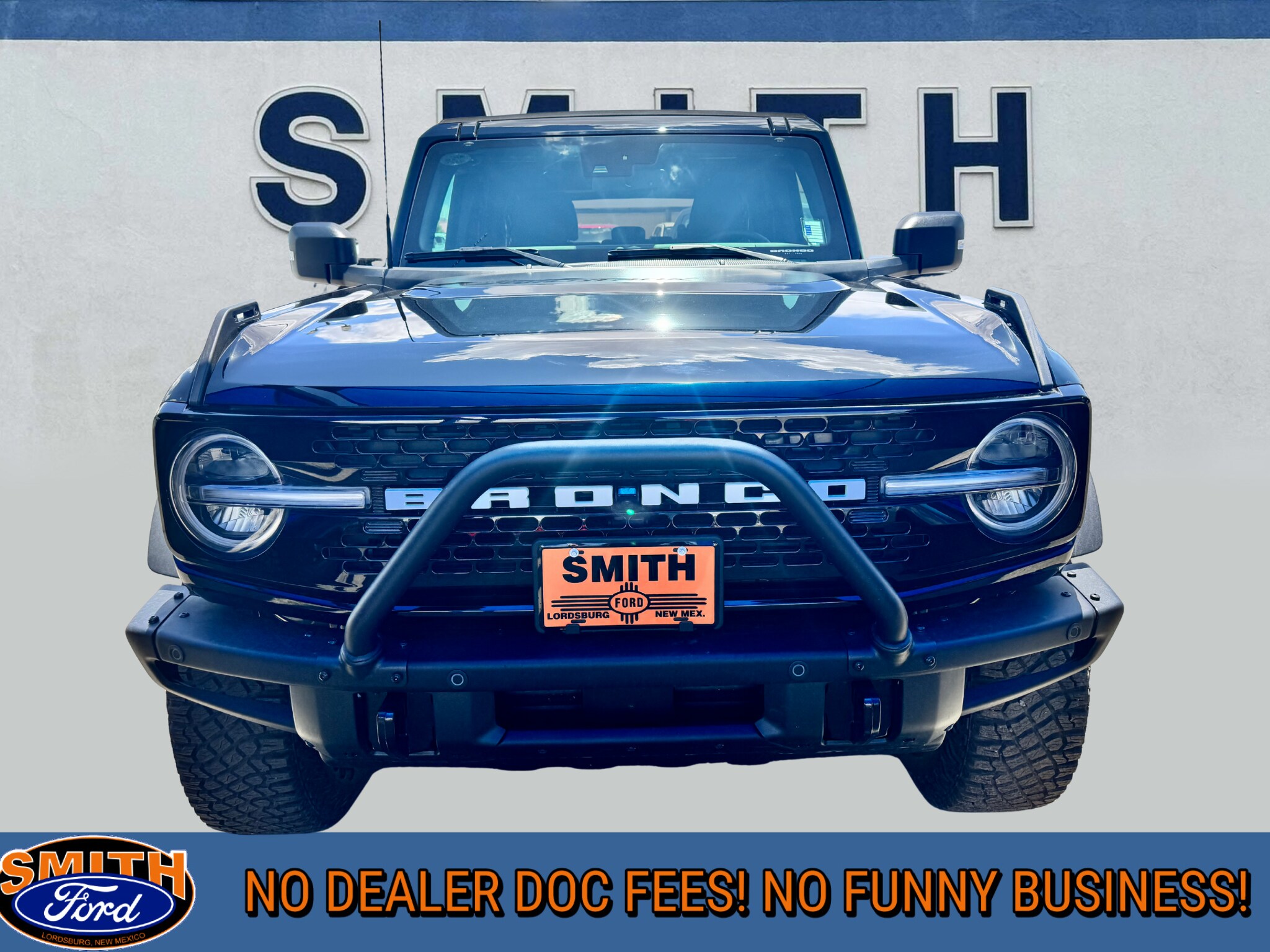 2024 Ford Bronco Wildtrak photo 2