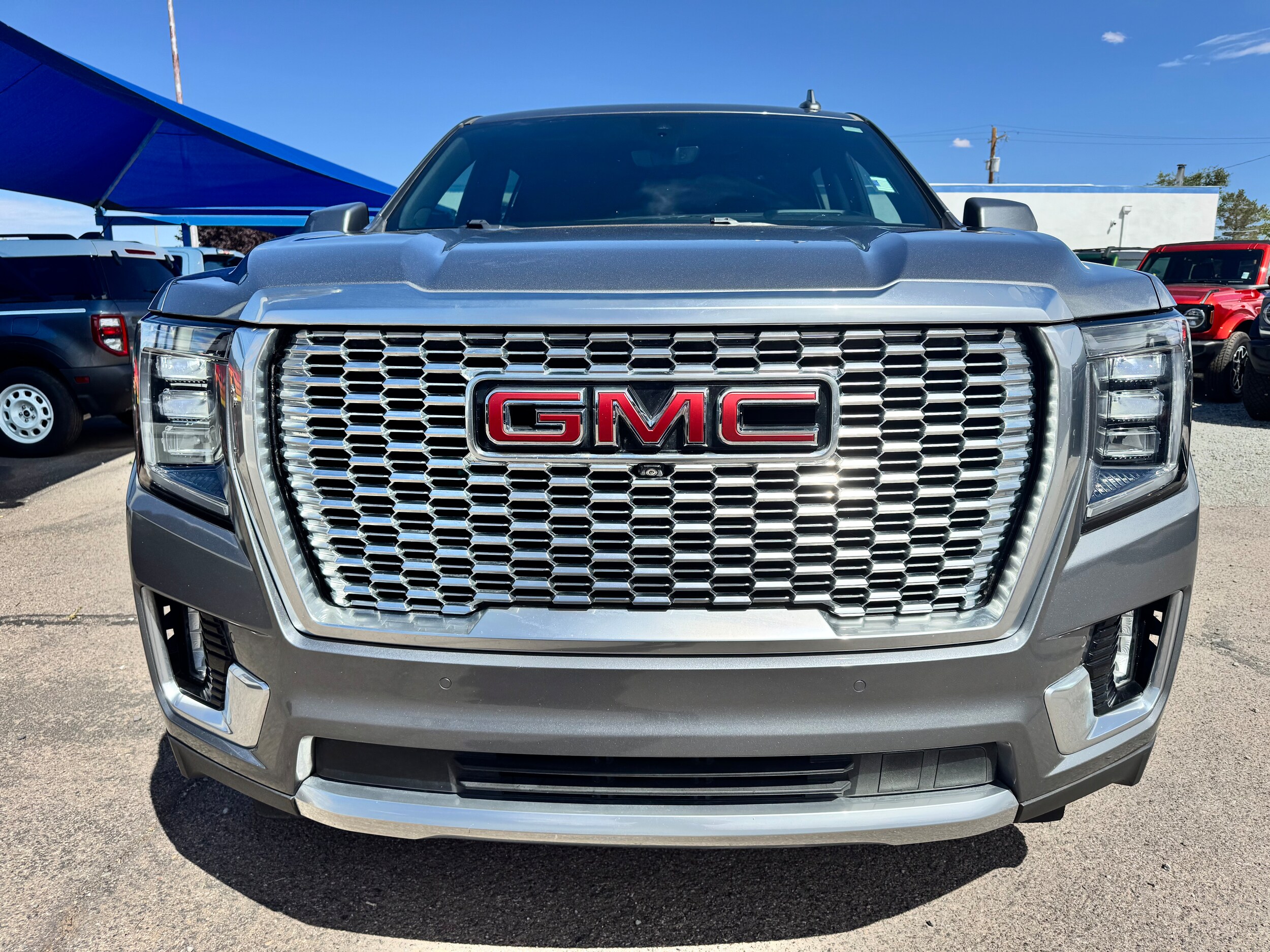 2021 Gmc Yukon XL Denali photo 2
