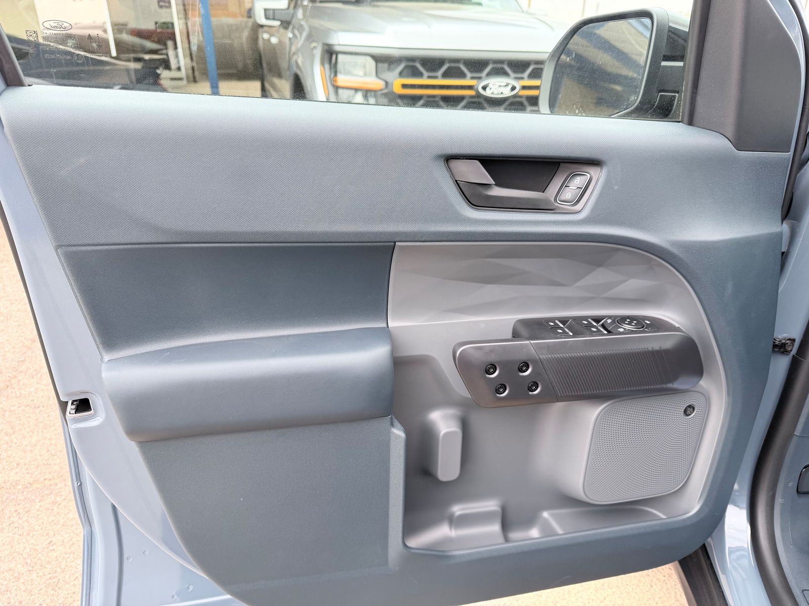 2025 Ford Maverick Lariat - Photo 10