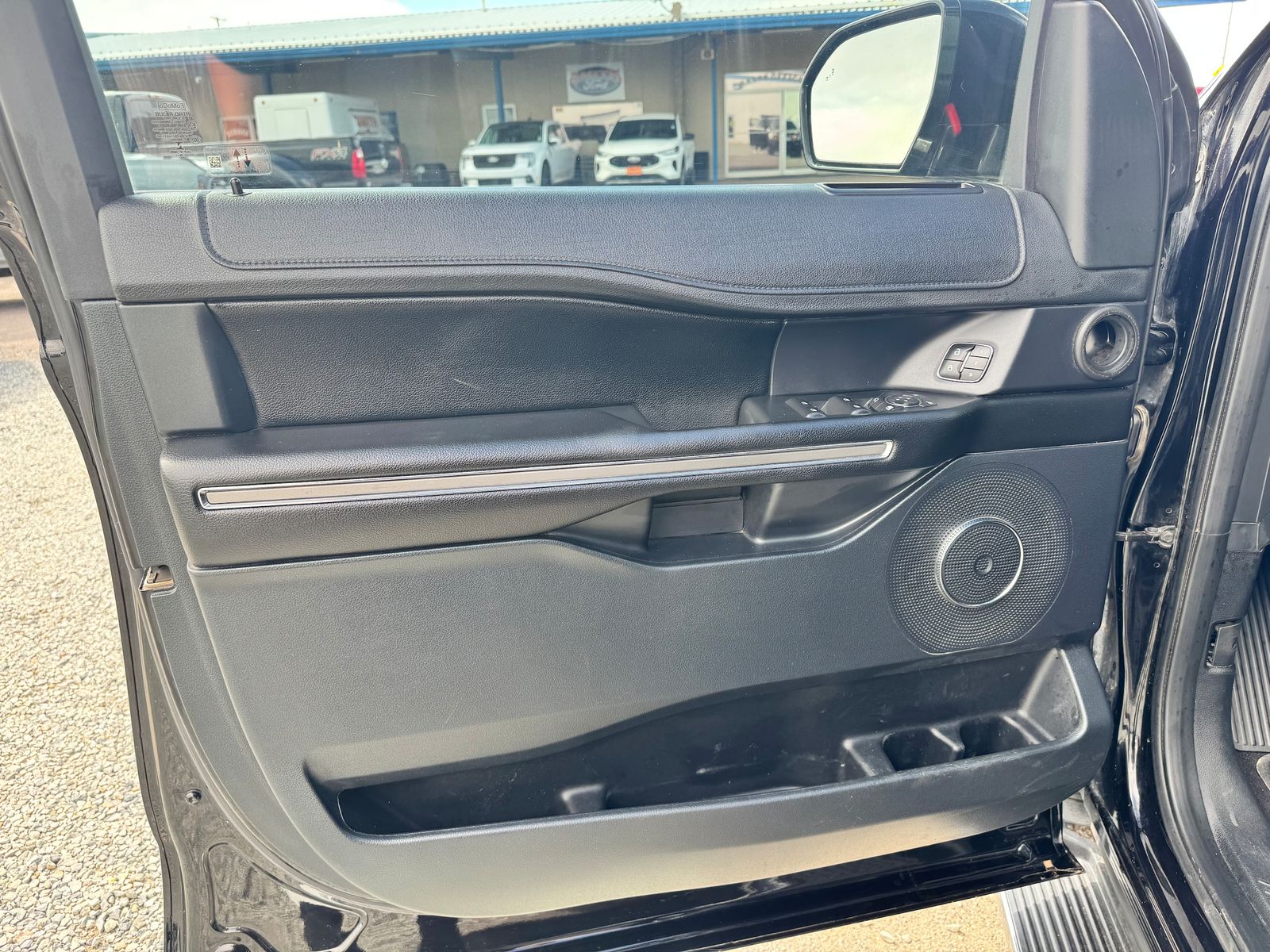 2021 Ford Expedition XLT - Photo 10