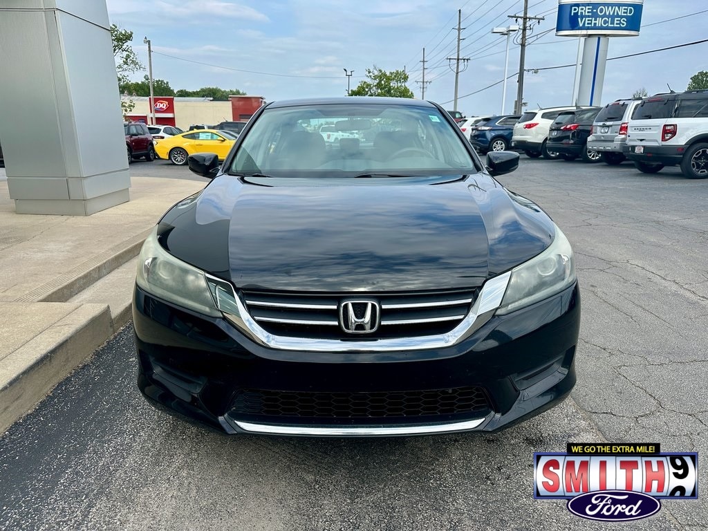 Used 2014 Honda Accord LX with VIN 1HGCR2F39EA186852 for sale in Lowell, IN