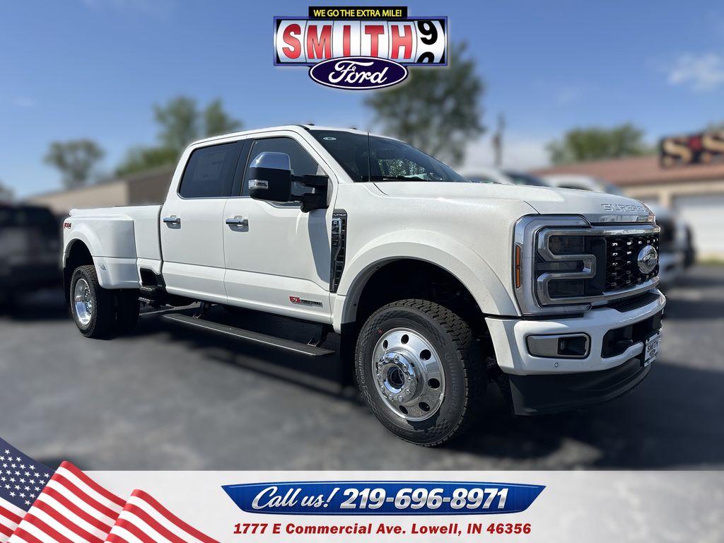 2026 Ford F-450 Platinum 4x4 Crew Cab 8' Box DRW's photo