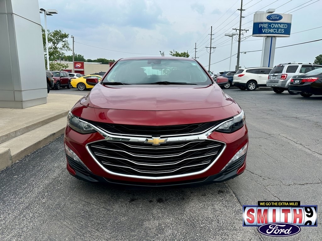 Used 2019 Chevrolet Malibu 1LT with VIN 1G1ZD5ST3KF146269 for sale in Lowell, IN