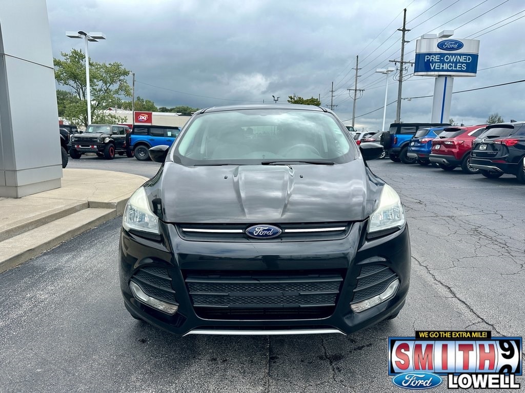 Used 2013 Ford Escape SE with VIN 1FMCU0G9XDUA70735 for sale in Lowell, IN