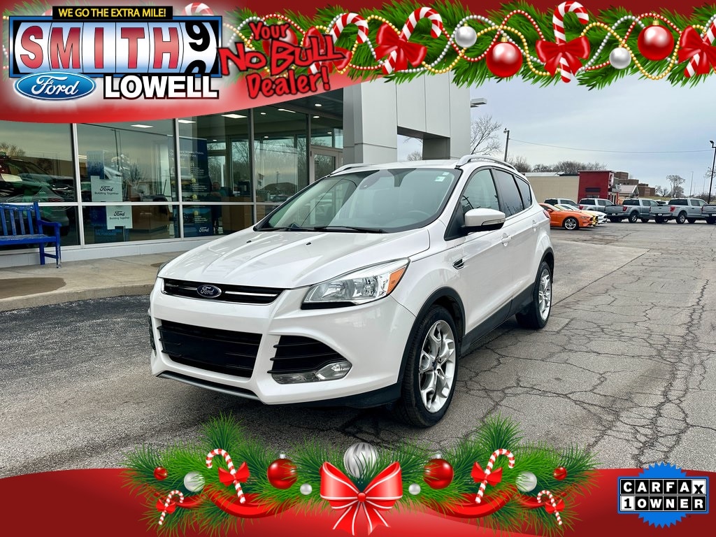 2016 Ford Escape Titanium's photo
