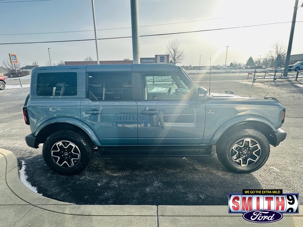 New 2025 Ford Bronco Outer Banks SUV