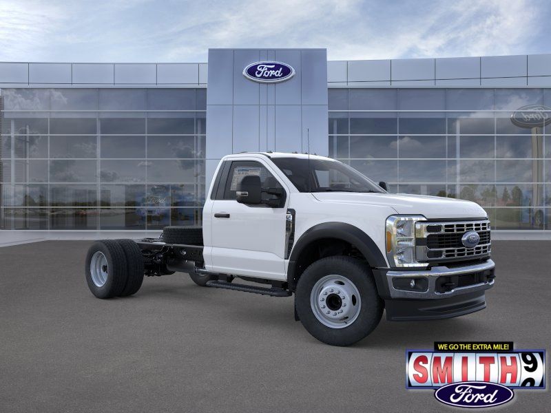 2025 Ford F-600 Super Duty Chassis Cab XL - Photo 8