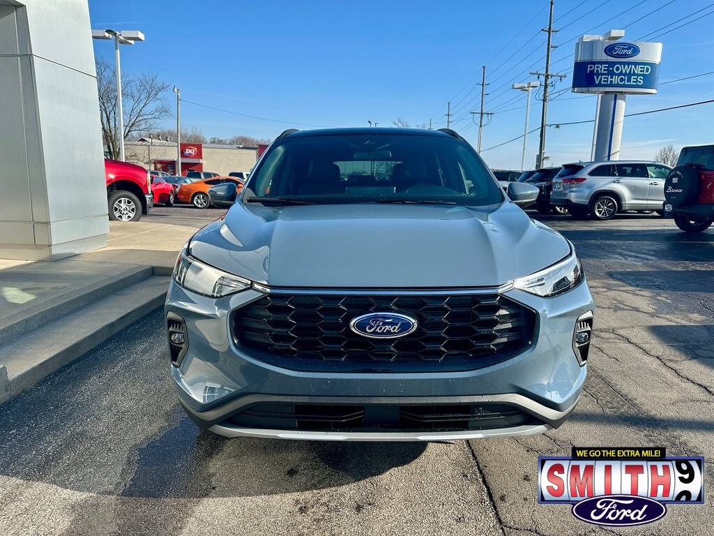 New 2026 Ford Escape Hybrid ST-Line Select SUV