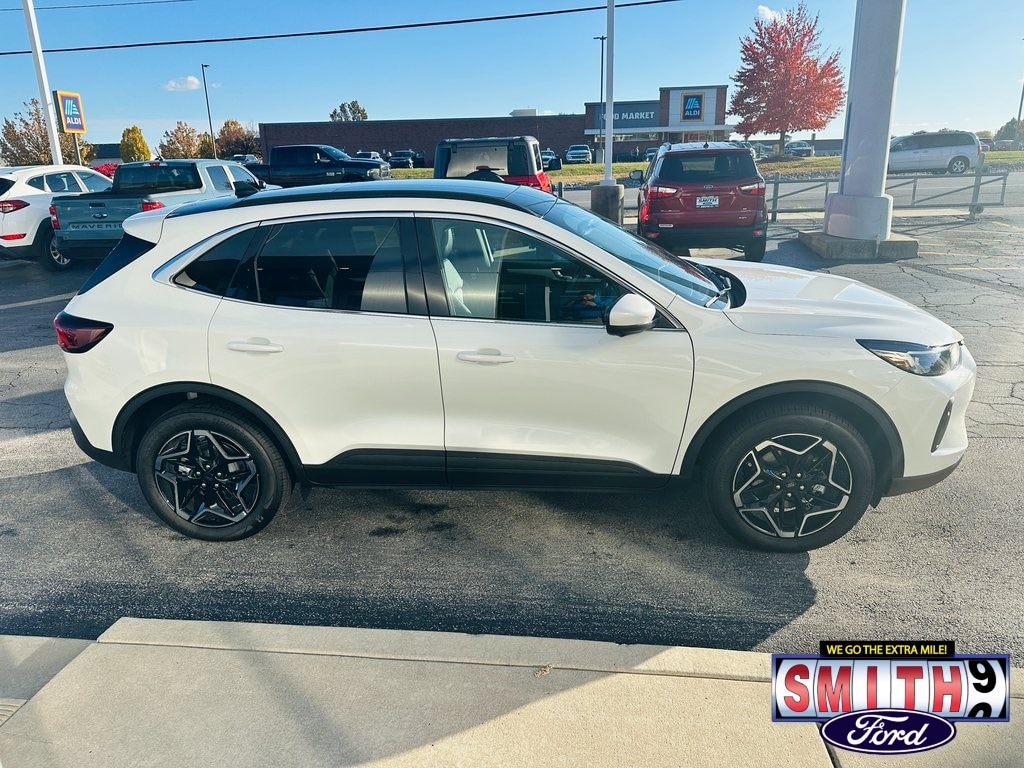 New 2026 Ford Escape Hybrid Platinum SUV