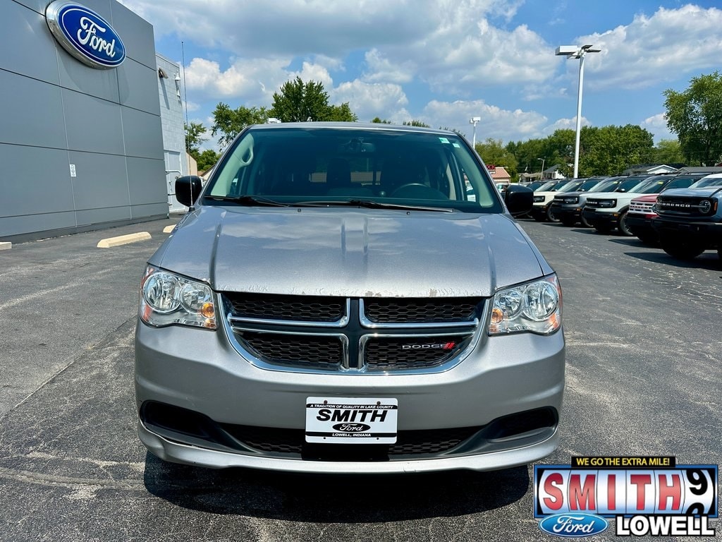 Used 2017 Dodge Grand Caravan SE with VIN 2C4RDGBG1HR776637 for sale in Lowell, IN