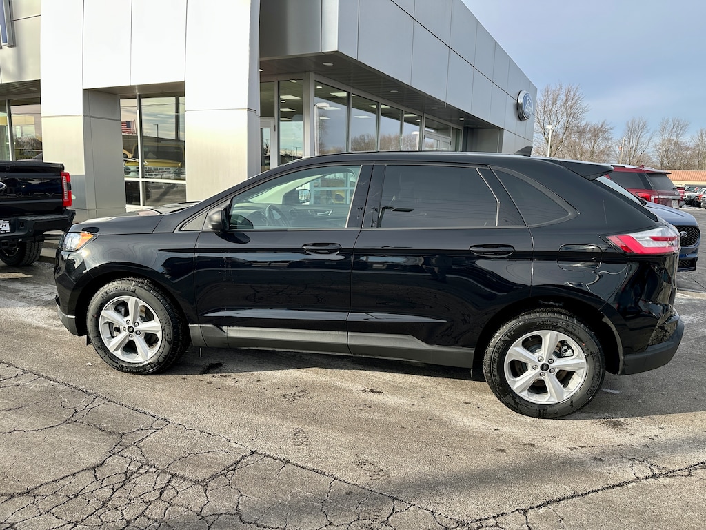 New 2024 Ford Edge SE SUV