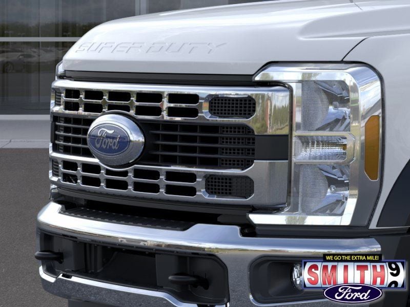 2025 Ford F-600 Super Duty Chassis Cab XL - Photo 19