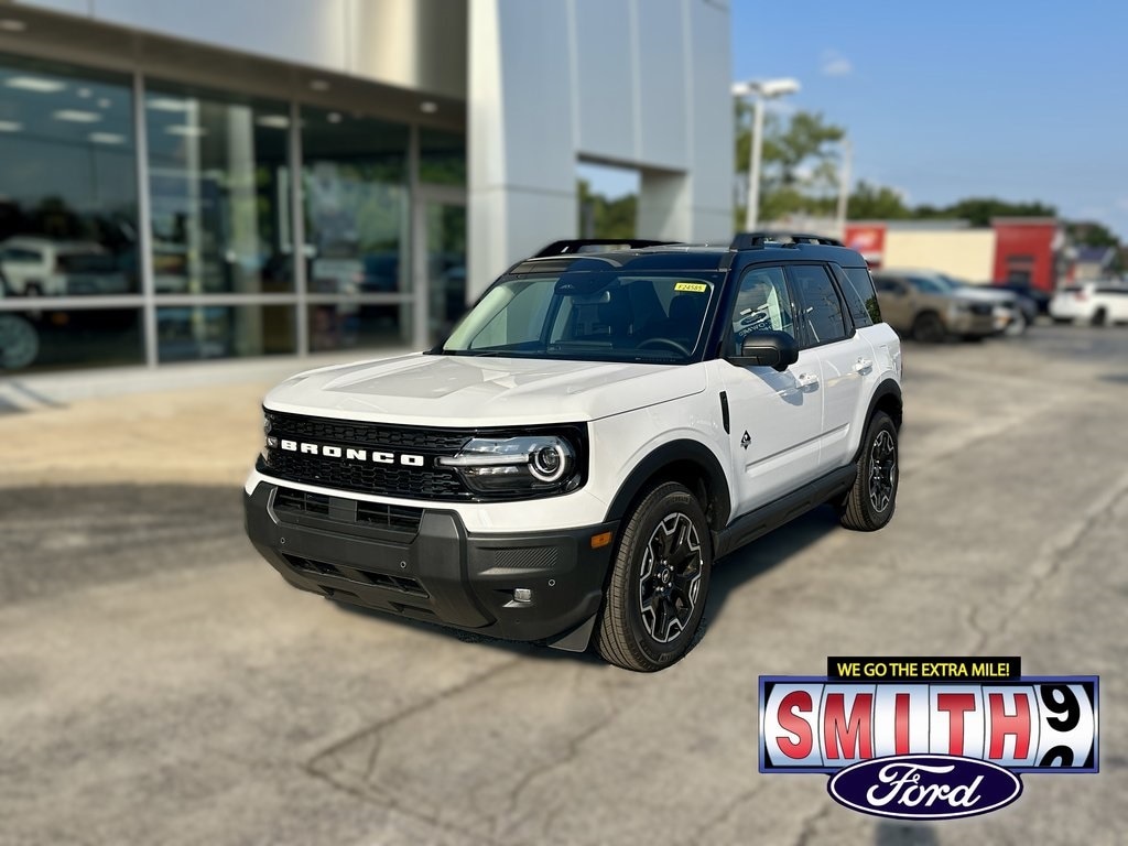 2025 Ford Bronco Sport Outer Banks's photo
