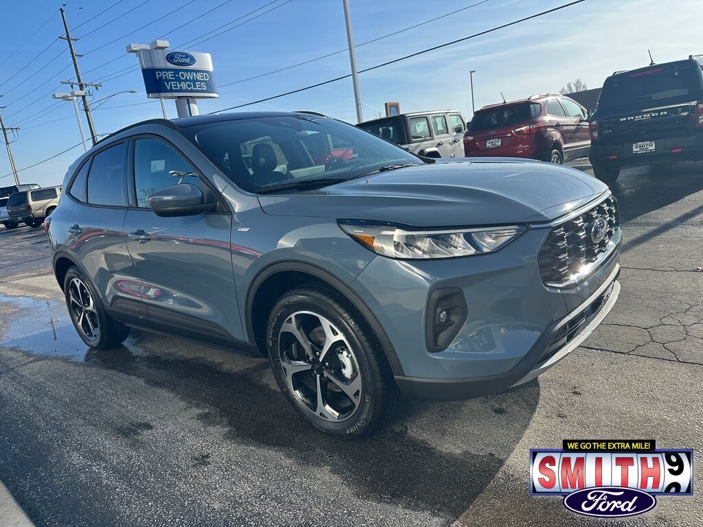 New 2026 Ford Escape Hybrid ST-Line Select SUV