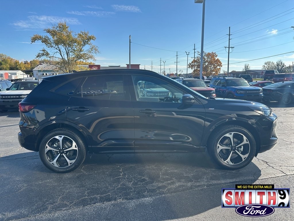 New 2026 Ford Escape ST-Line Elite SUV
