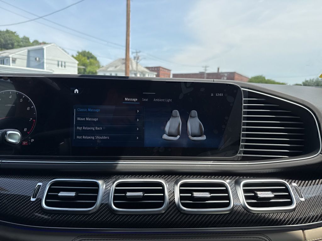 2025 Mercedes-Benz GLS AMG GLS 63 - Photo 40