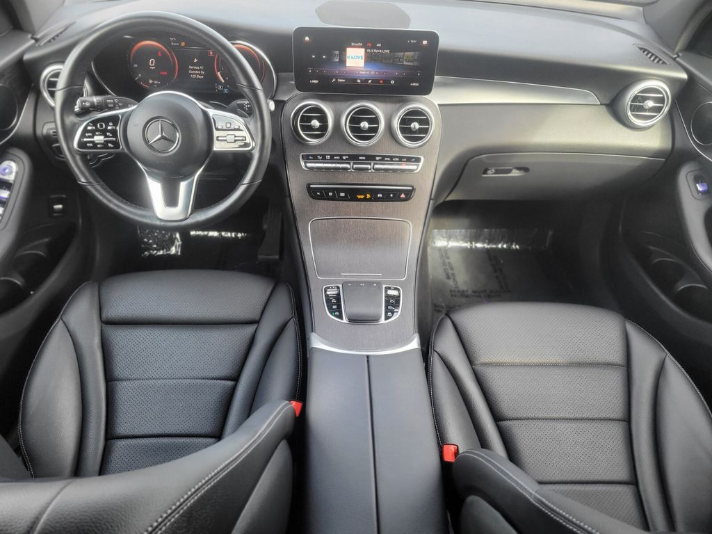 2022 Mercedes-Benz GLC GLC300 - Photo 10