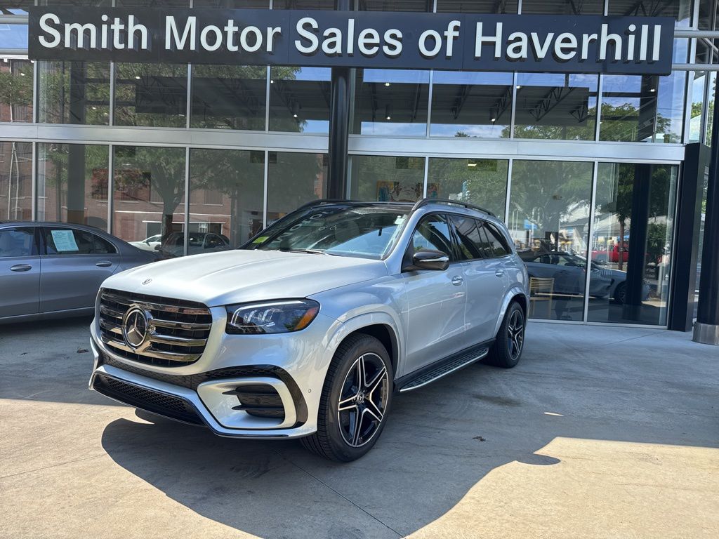 2025 Mercedes Benz GLS 450 4MATIC photo 4