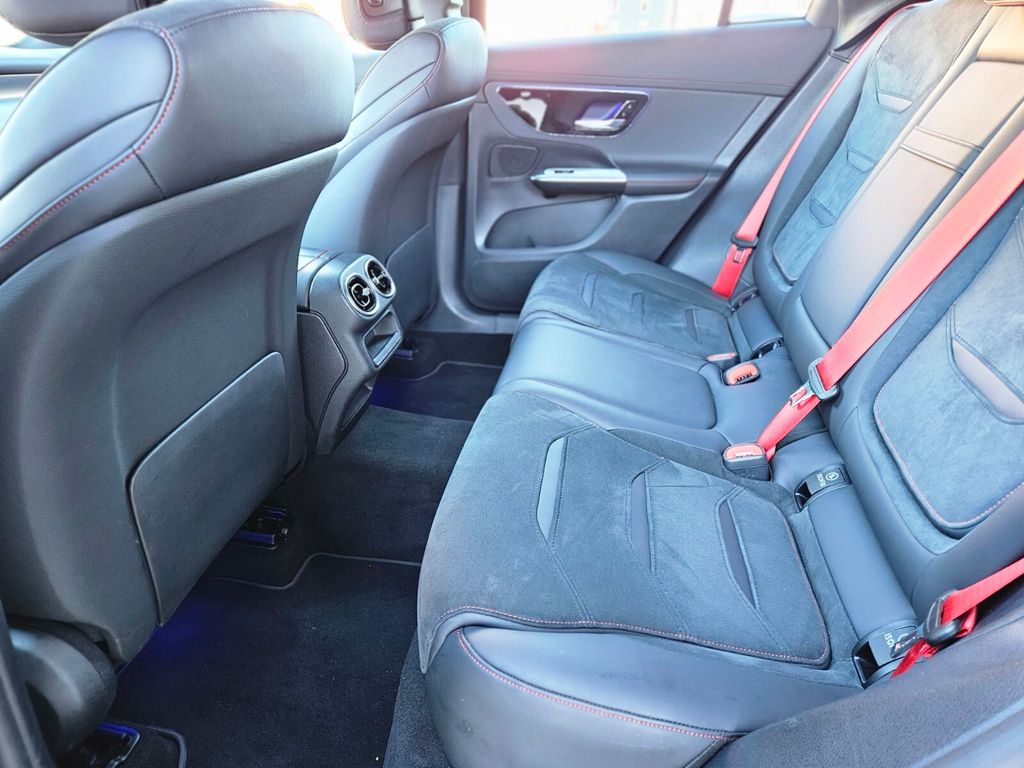 2025 Mercedes-Benz GLC AMG GLC43 - Photo 14