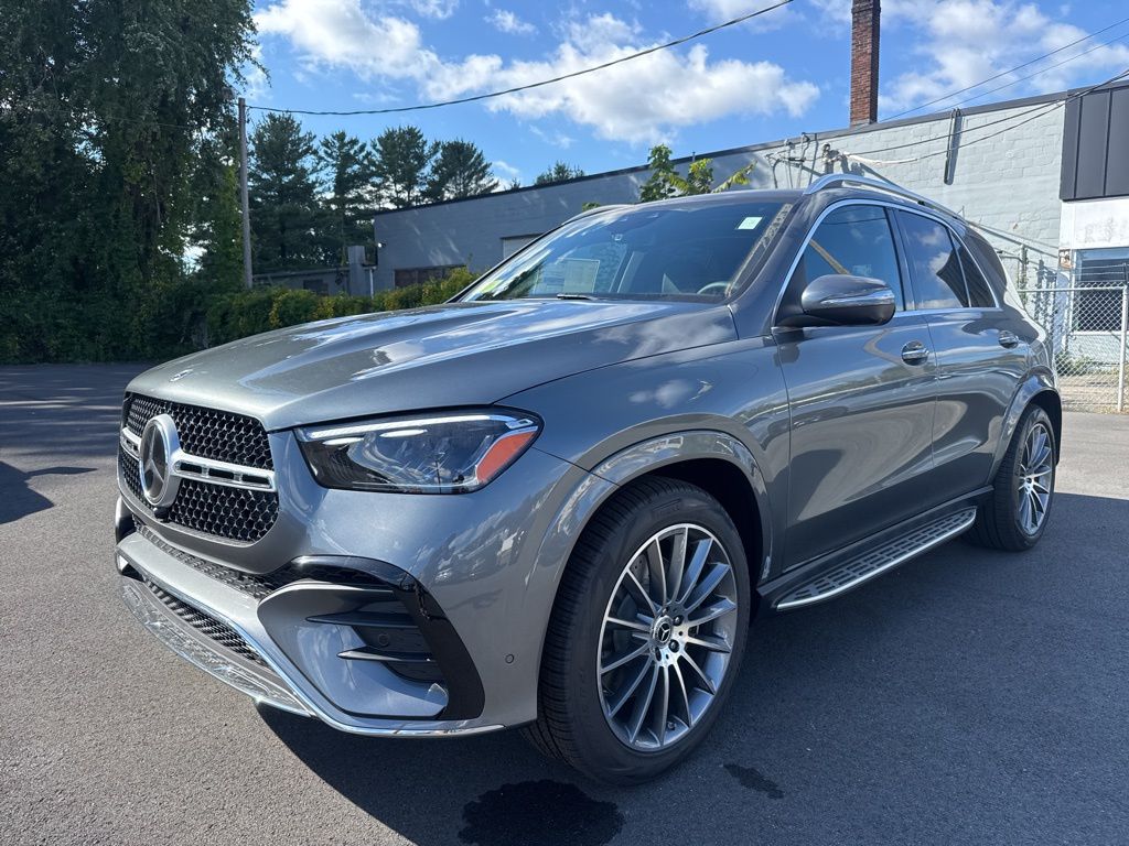 2026 Mercedes Benz GLE 450 4MATIC photo 3