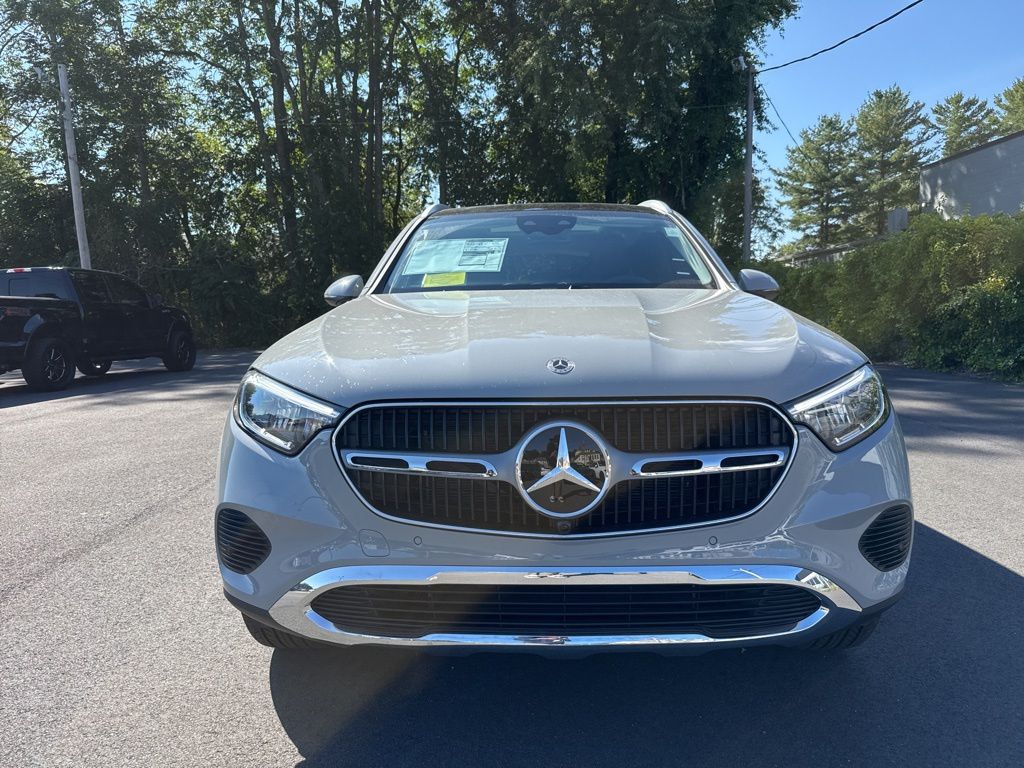 2026 Mercedes Benz GLC 350e 4MATIC photo 2