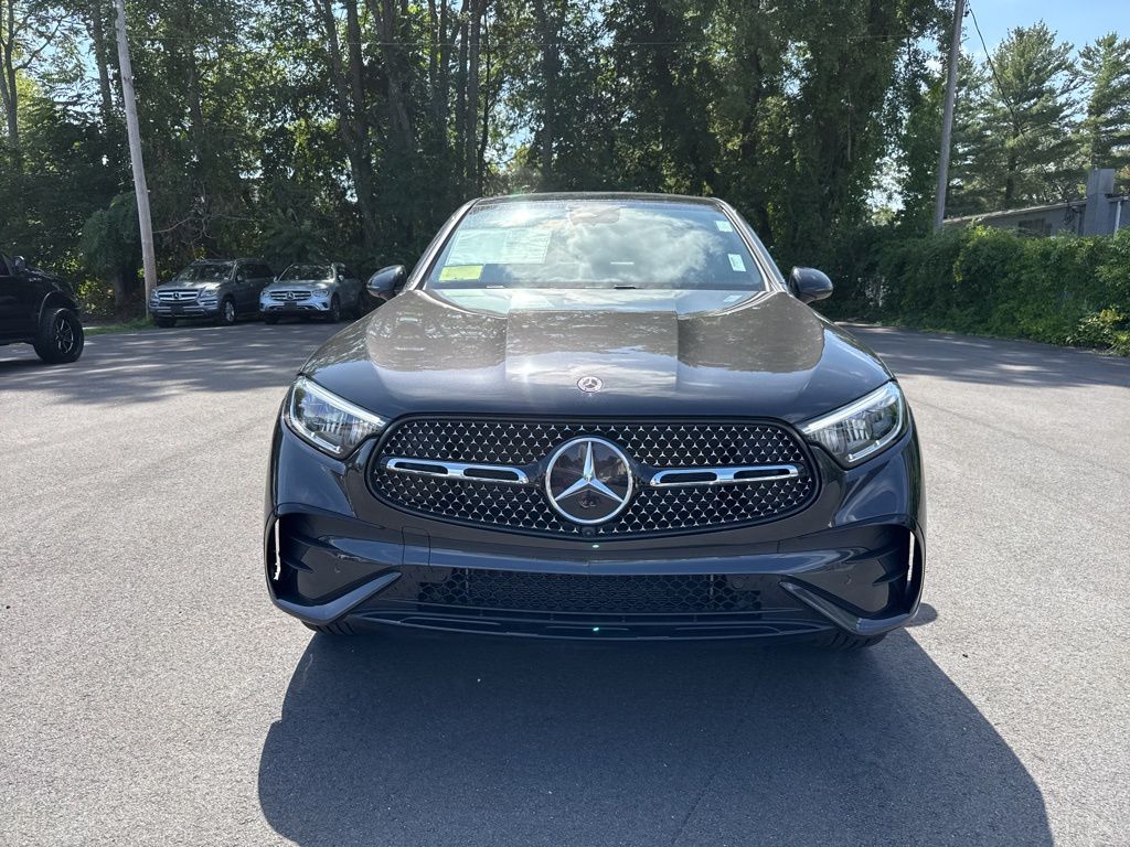 2026 Mercedes Benz GLC 300 4MATIC photo 2