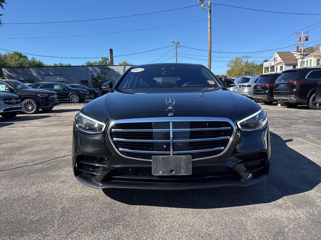 2022 Mercedes Benz S 580 4MATIC photo 2